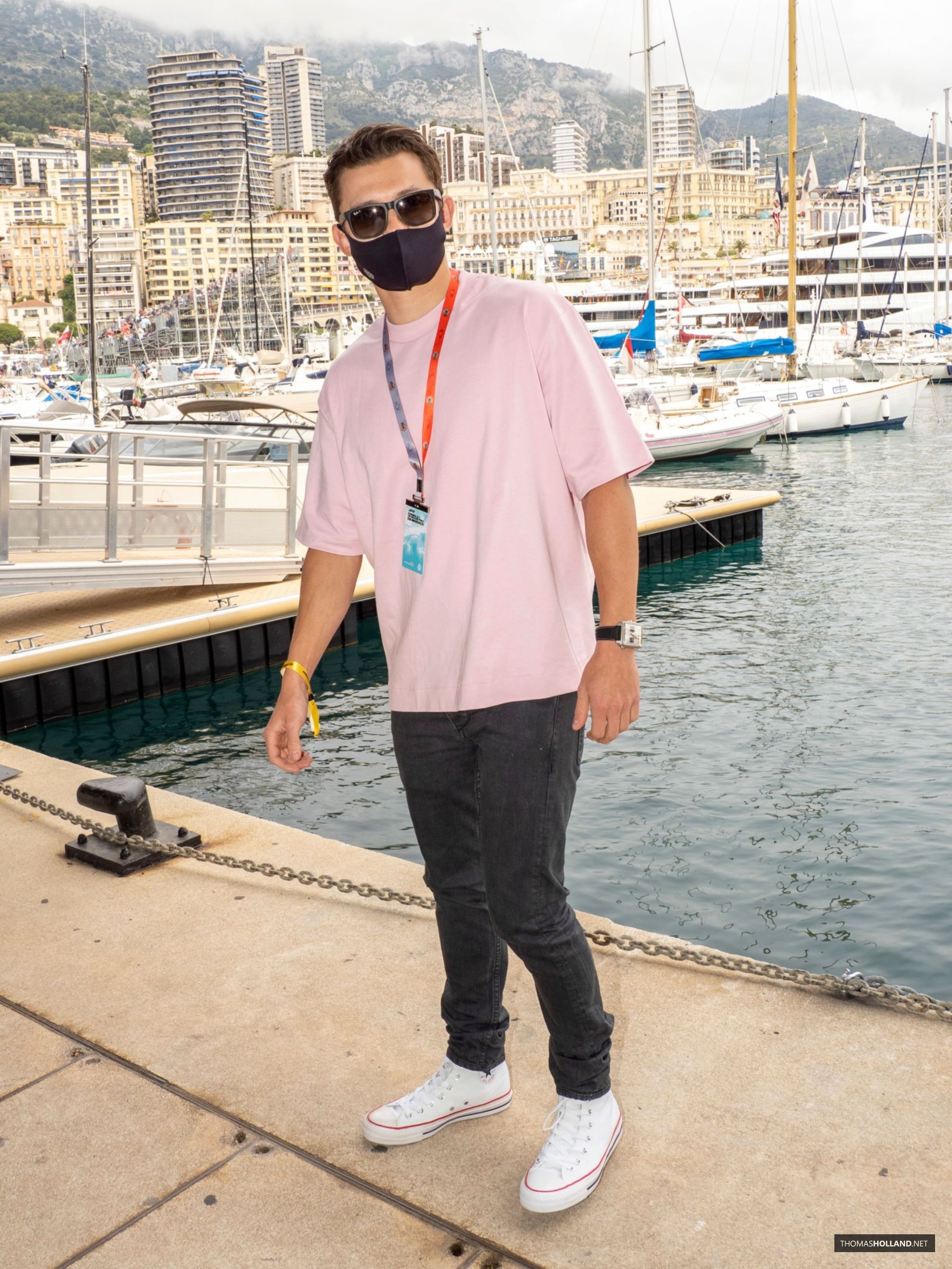 050.jpg