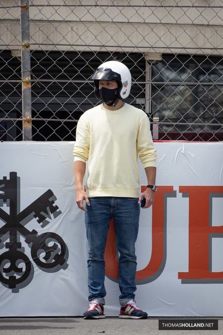 003.jpg