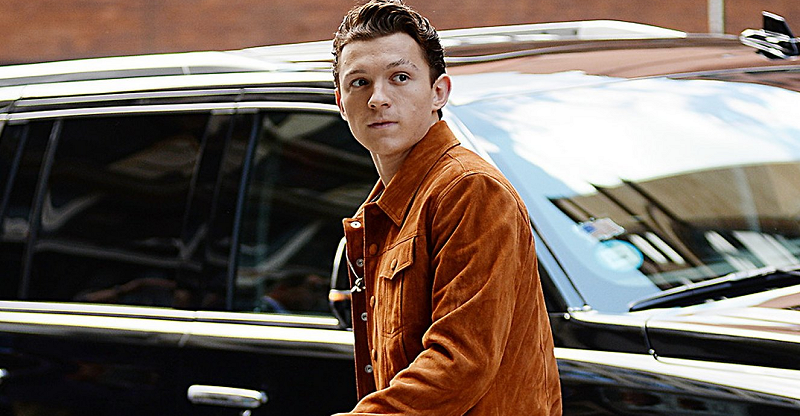Leaves his hotel + Arrives at Build Studios in NYC